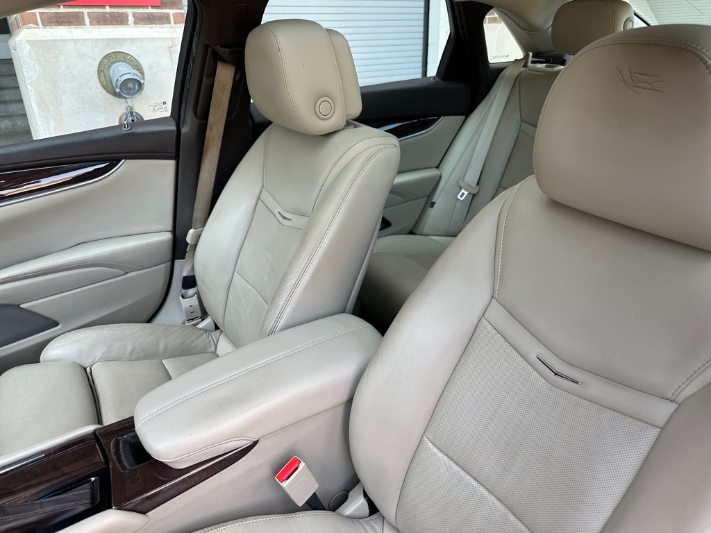 2013 Cadillac XTS Image 16