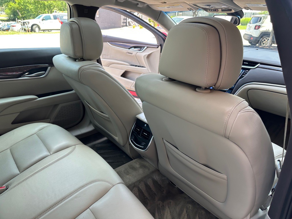 2013 Cadillac XTS Image 20