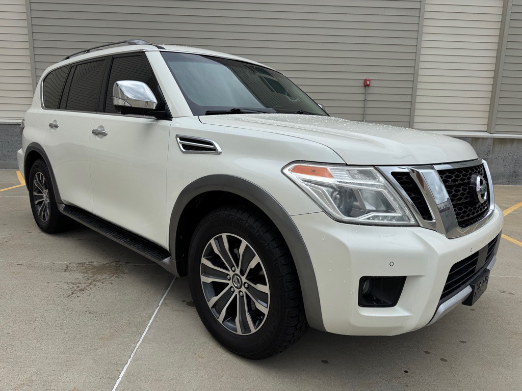 2017 Nissan Armada Image 1