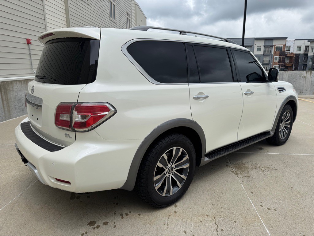 2017 Nissan Armada Image 3