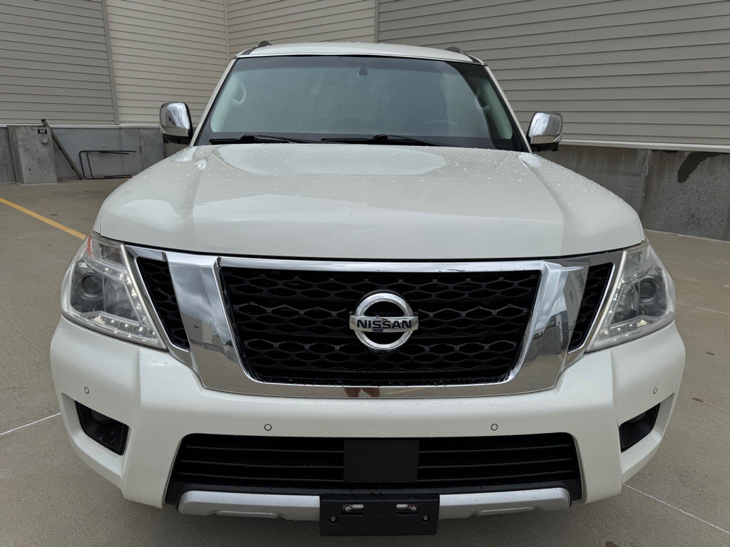 2017 Nissan Armada Image 8