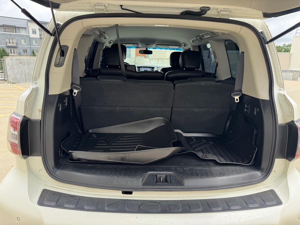 2017 Nissan Armada Image 23