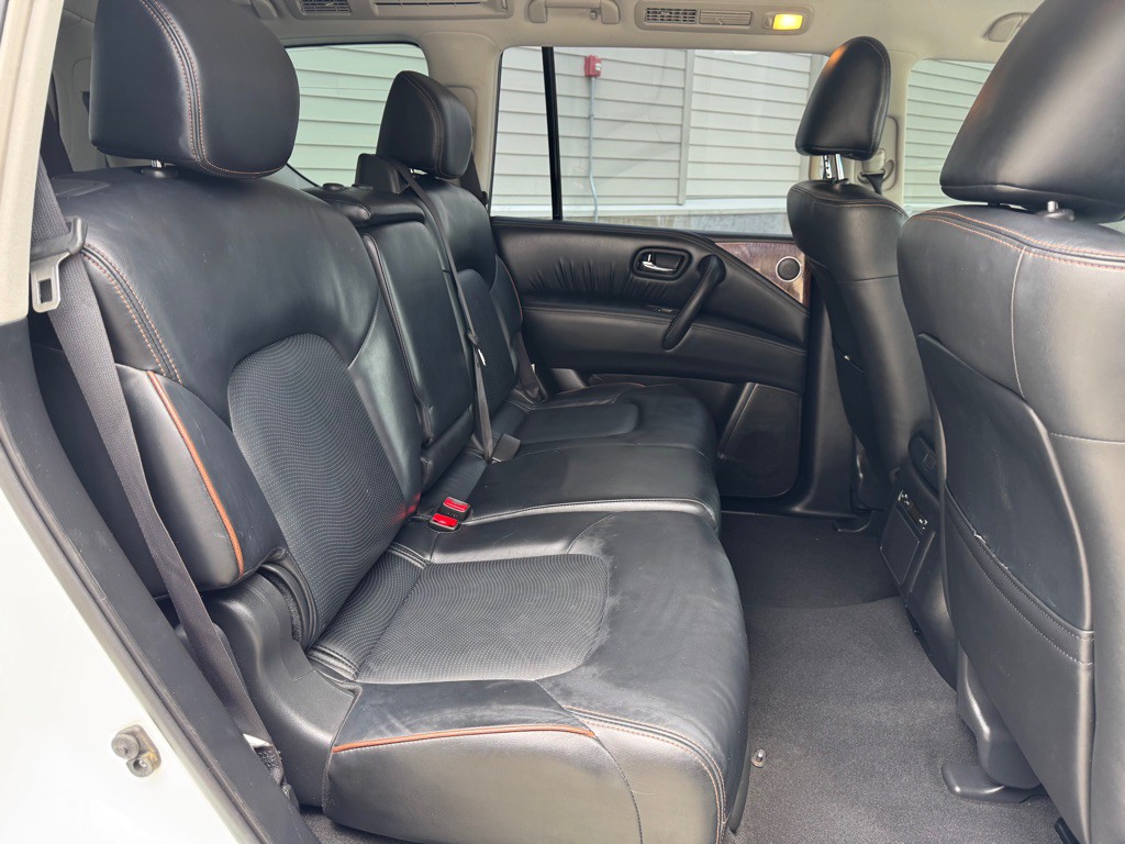 2017 Nissan Armada Image 25