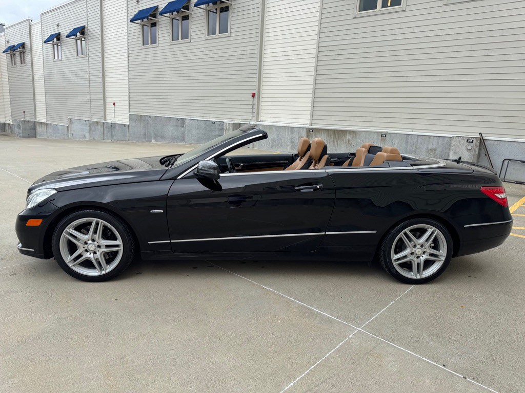2012 Mercedes-Benz E-Class Image 6