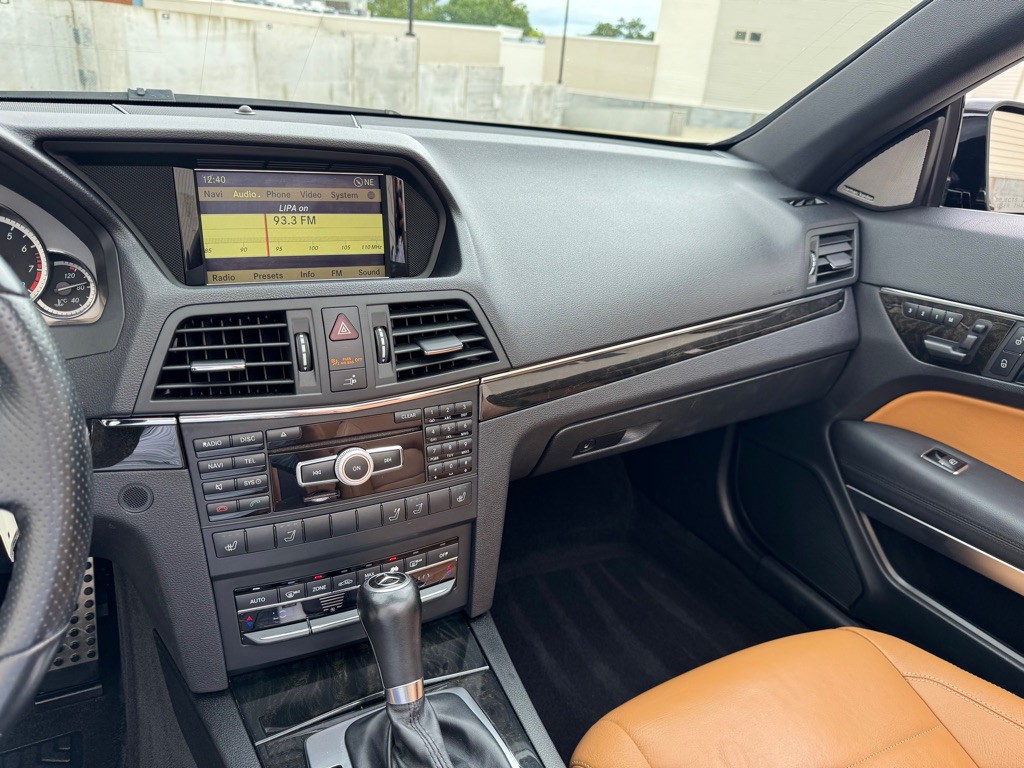2012 Mercedes-Benz E-Class Image 14