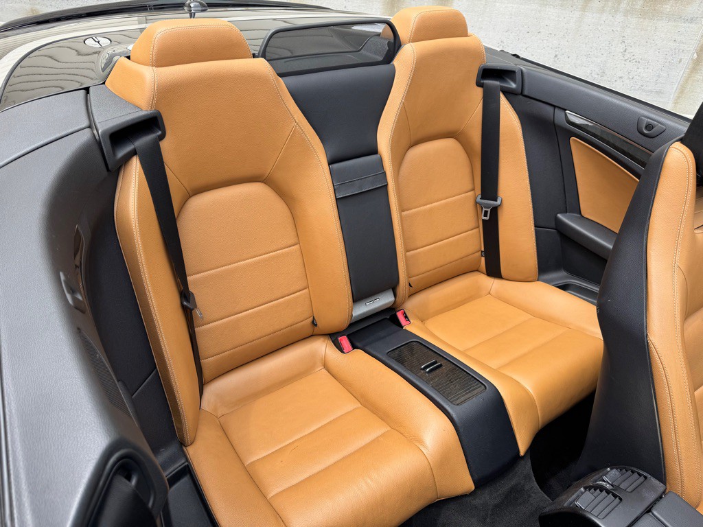 2012 Mercedes-Benz E-Class Image 24
