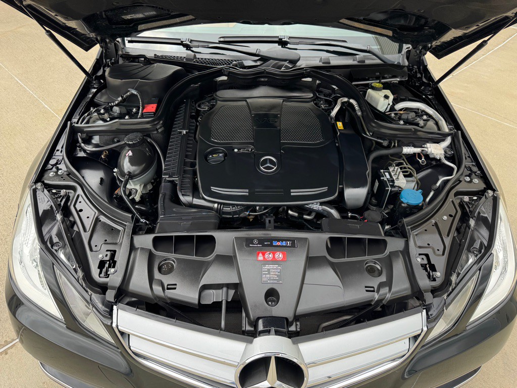 2012 Mercedes-Benz E-Class Image 25