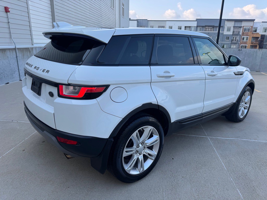 2016 Land Rover Range Rover Evoque Image 3