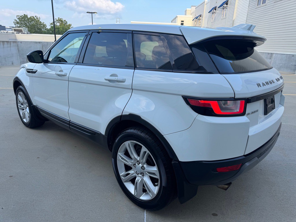 2016 Land Rover Range Rover Evoque Image 4