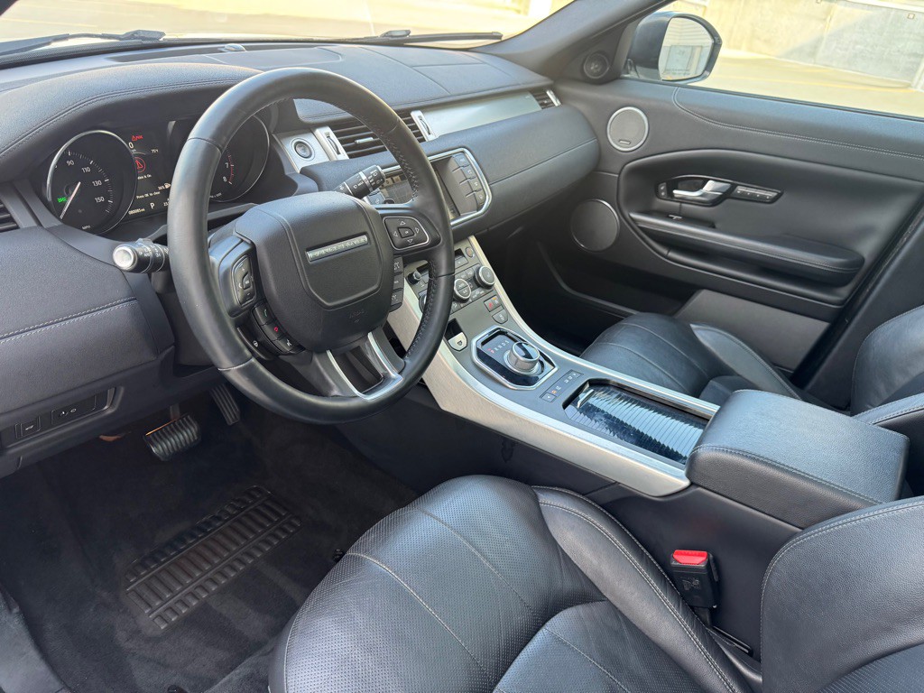 2016 Land Rover Range Rover Evoque Image 9