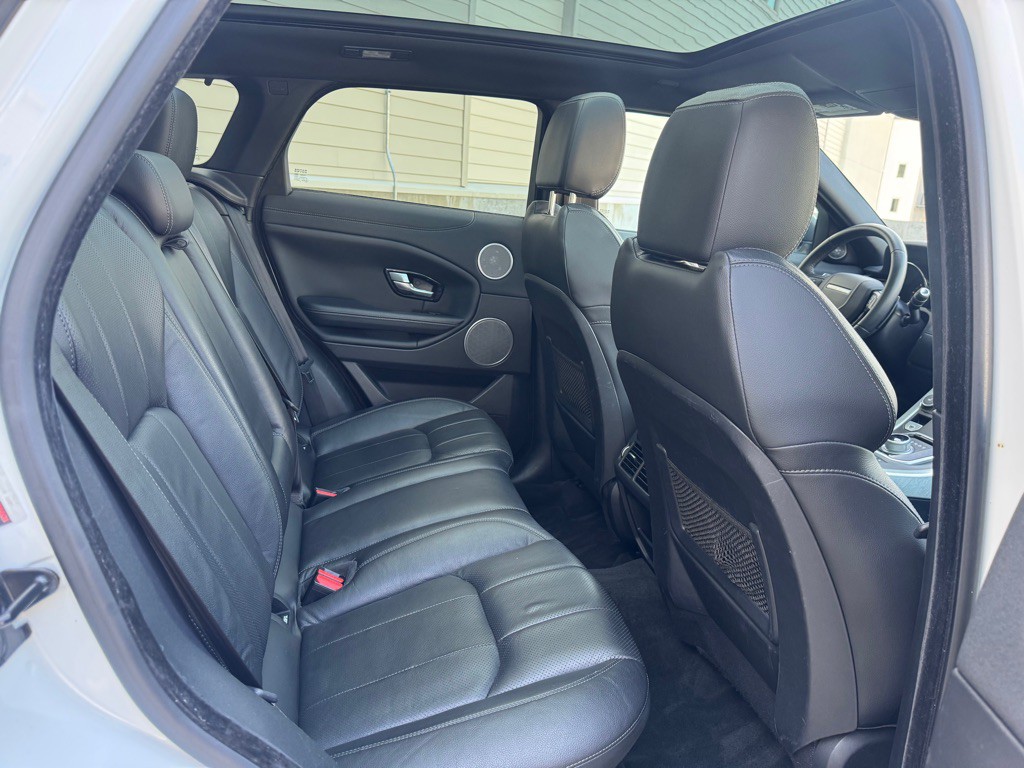 2016 Land Rover Range Rover Evoque Image 23