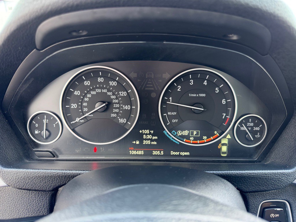 2013 BMW 3 Series Image 17