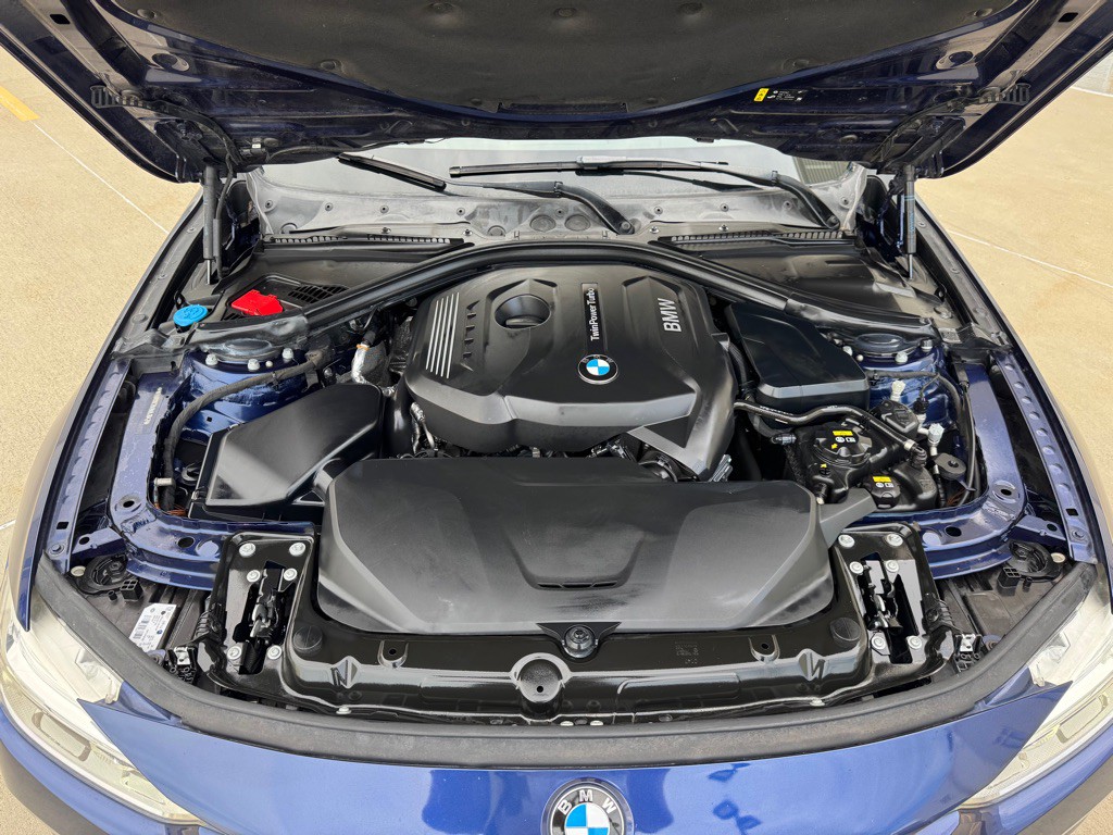 2017 BMW 3 Series Image 29