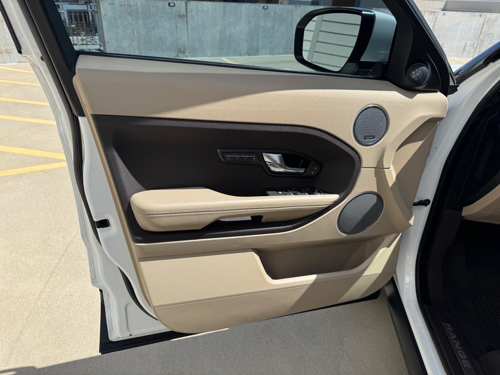2013 Land Rover Range Rover Evoque Image 10