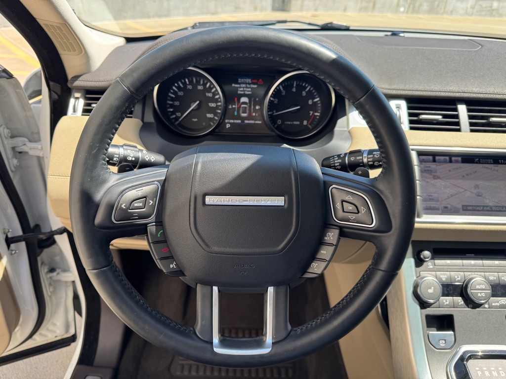 2013 Land Rover Range Rover Evoque Image 14