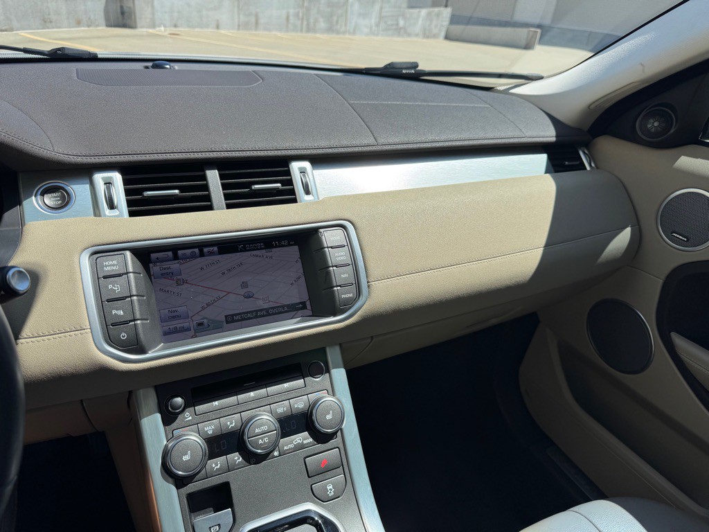 2013 Land Rover Range Rover Evoque Image 16