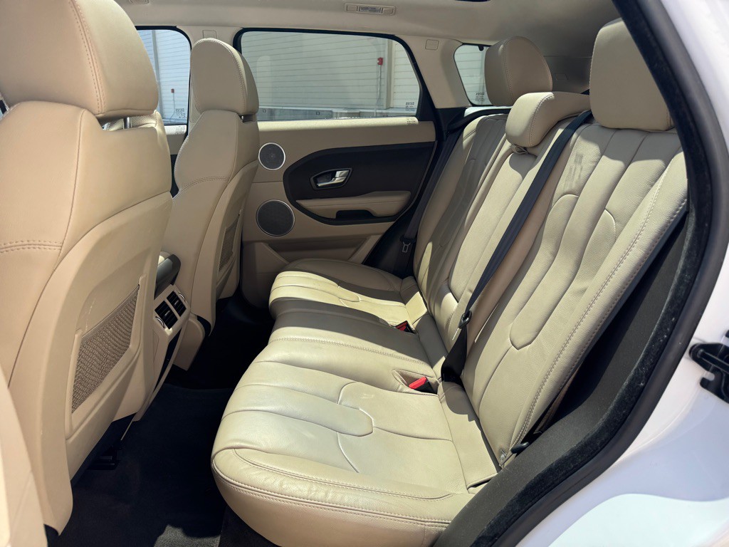 2013 Land Rover Range Rover Evoque Image 22