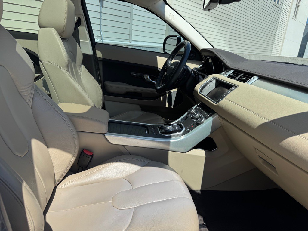 2013 Land Rover Range Rover Evoque Image 27