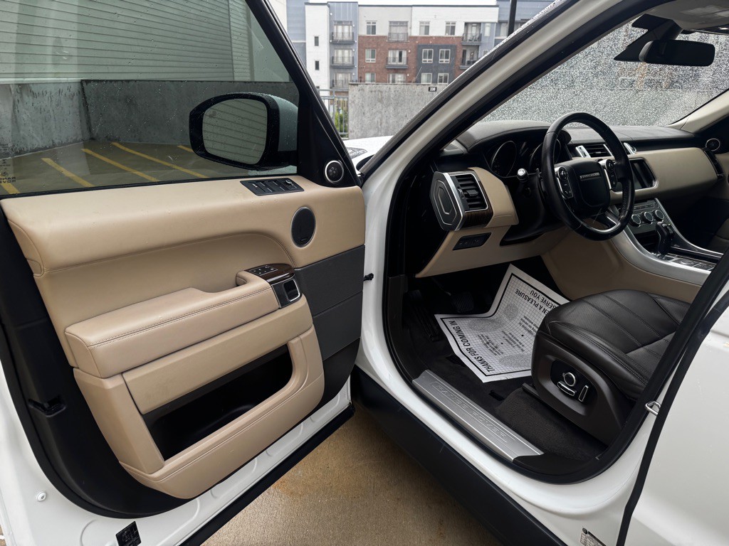2016 Land Rover Range Rover Sport Image 10
