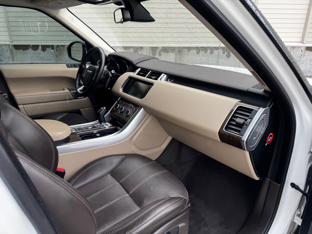 2016 Land Rover Range Rover Sport Image 19