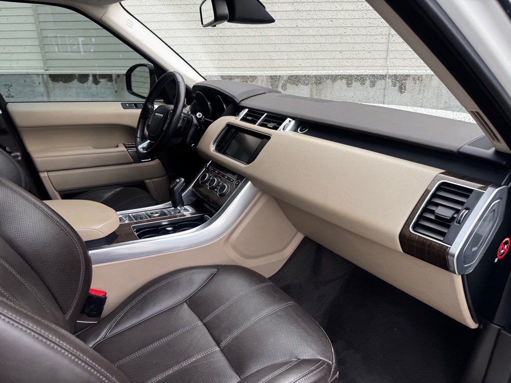 2016 Land Rover Range Rover Sport Image 20
