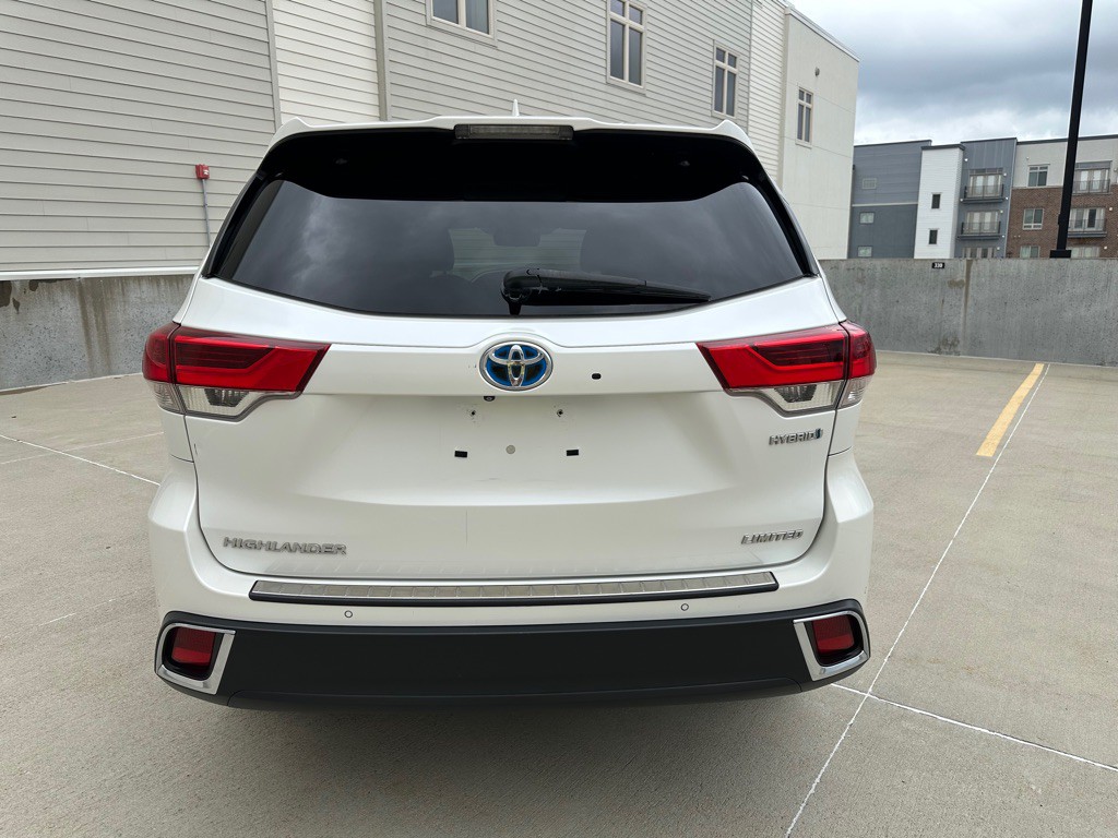 2018 Toyota Highlander Image 6