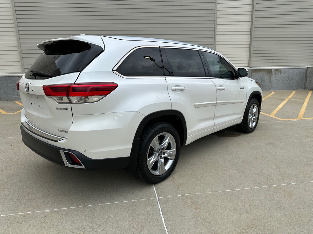 2018 Toyota Highlander Image 7