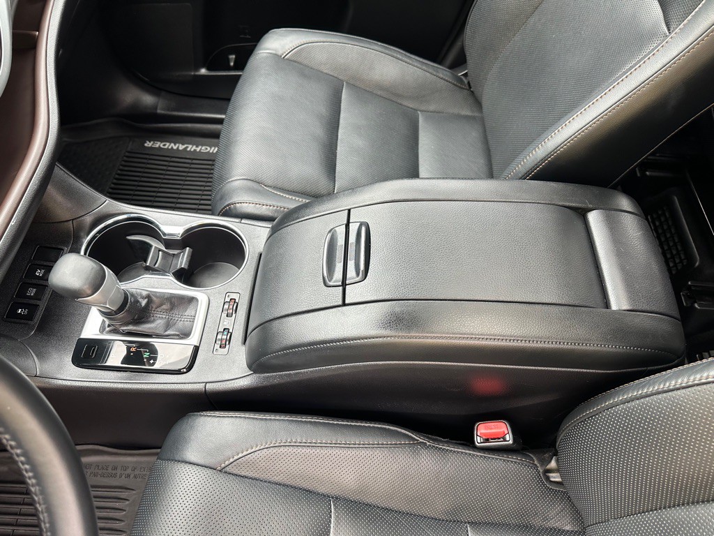 2018 Toyota Highlander Image 12