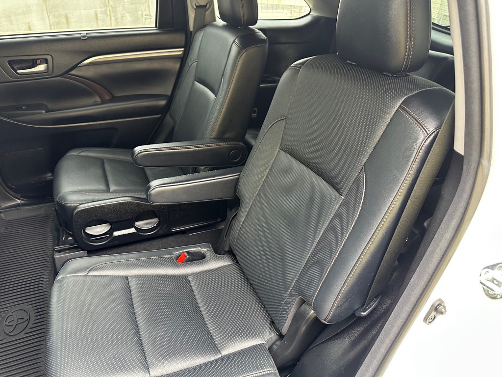 2018 Toyota Highlander Image 20