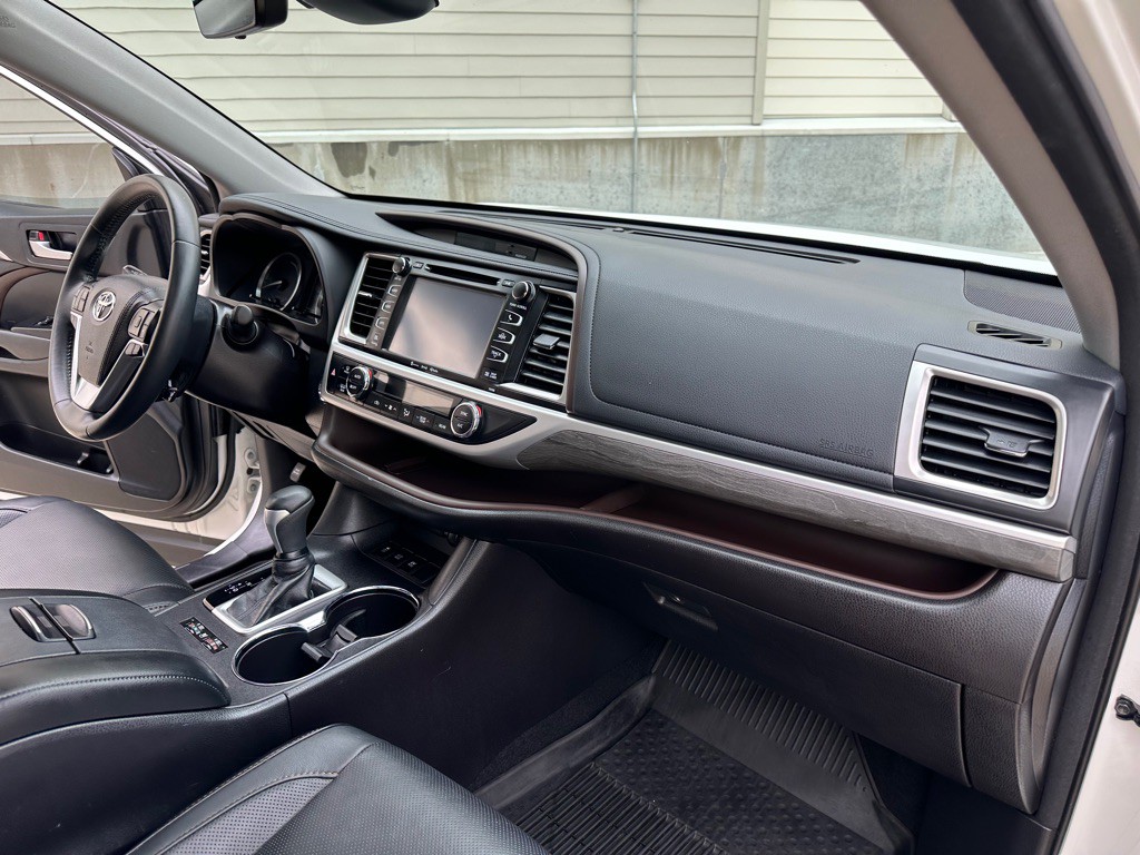 2018 Toyota Highlander Image 29