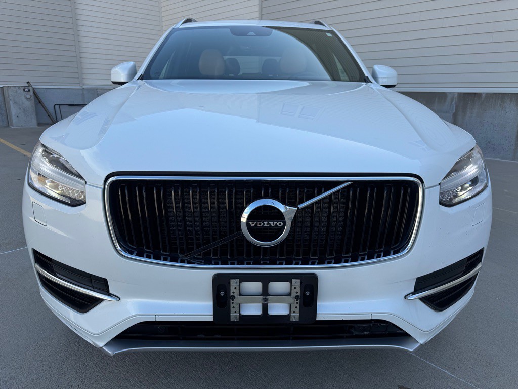 2016 Volvo XC90 Image 2