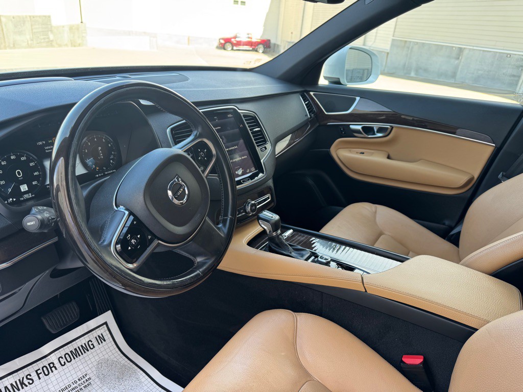 2016 Volvo XC90 Image 11