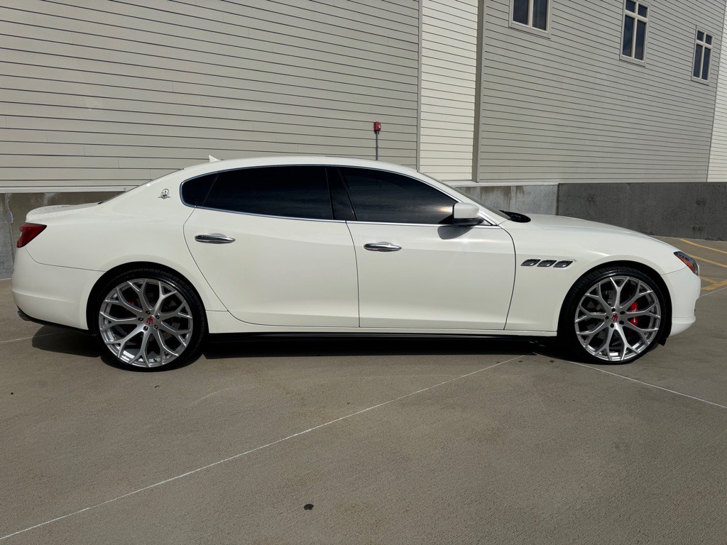 2016 Maserati Quattroporte Image 2
