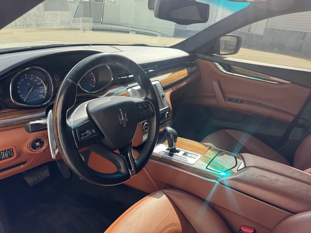 2016 Maserati Quattroporte Image 12