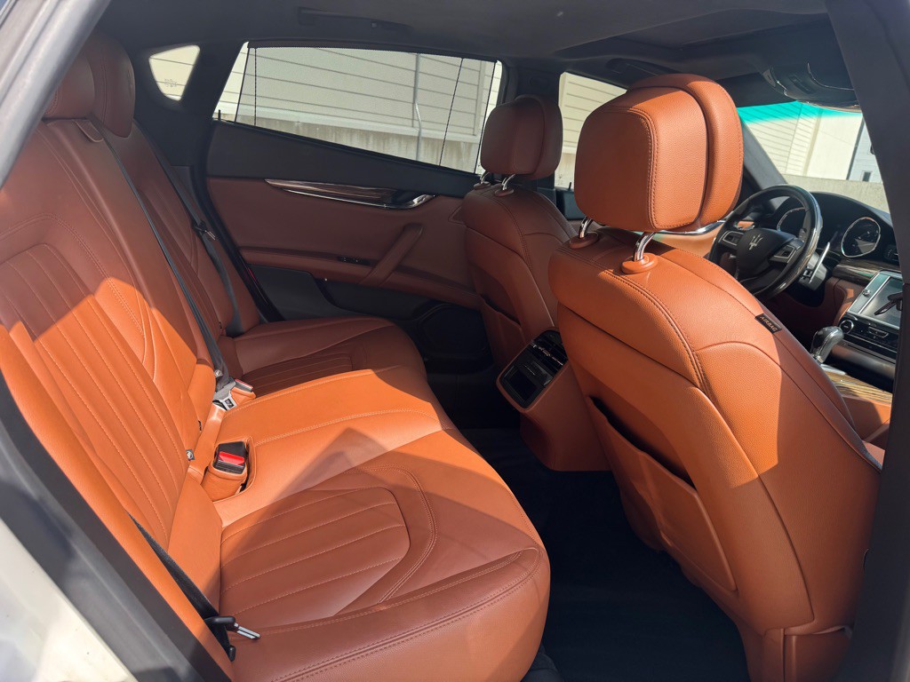 2016 Maserati Quattroporte Image 26