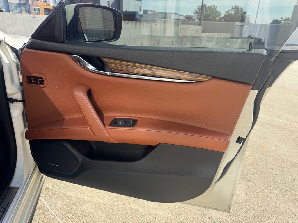 2016 Maserati Quattroporte Image 27