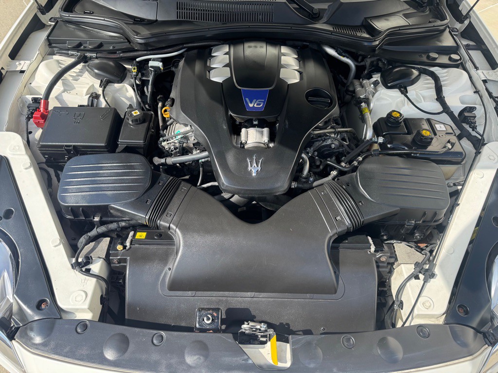 2016 Maserati Quattroporte Image 30