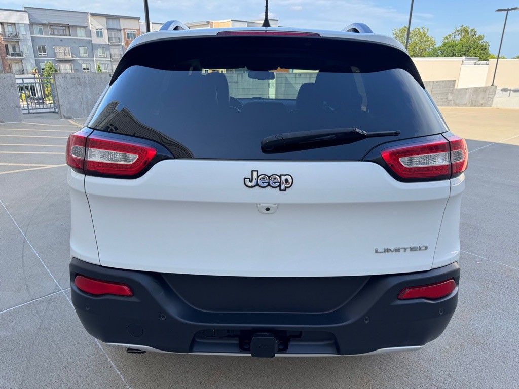 2018 Jeep Cherokee Image 4