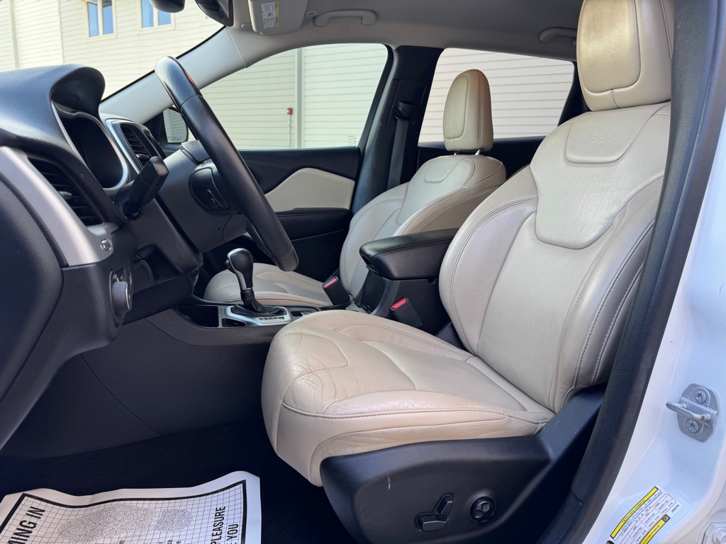 2018 Jeep Cherokee Image 10