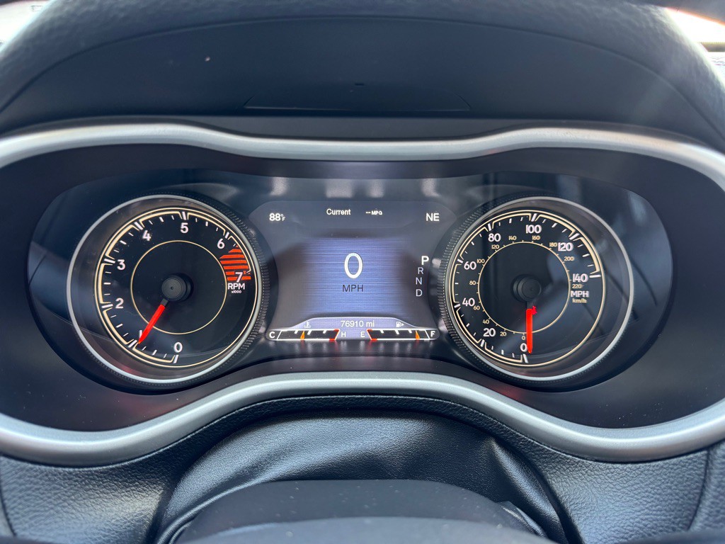 2018 Jeep Cherokee Image 12