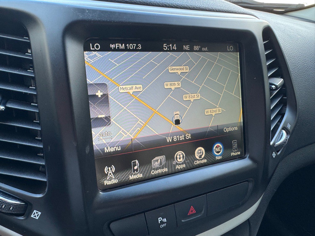 2018 Jeep Cherokee Image 14