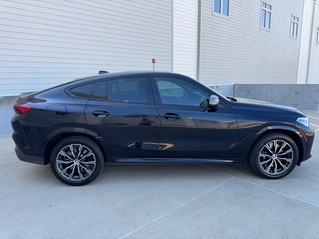 2020 BMW X6 Image 2