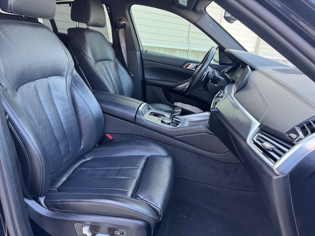 2020 BMW X6 Image 26