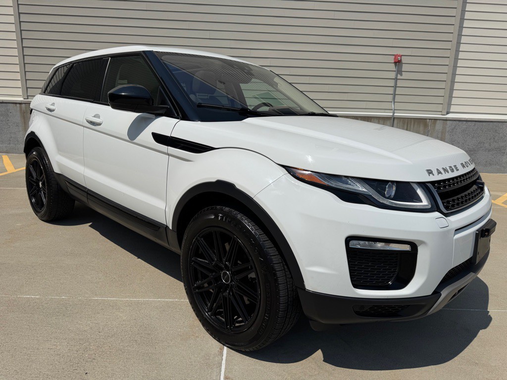 2017 Land Rover Range Rover Evoque Image 1