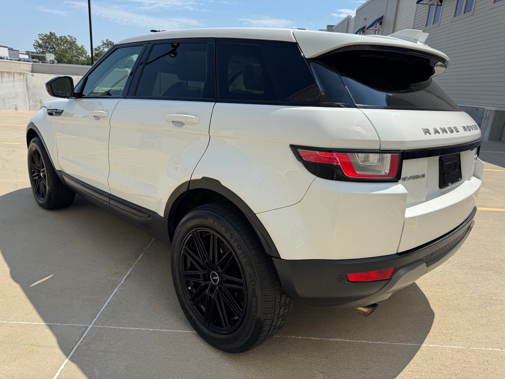 2017 Land Rover Range Rover Evoque Image 5