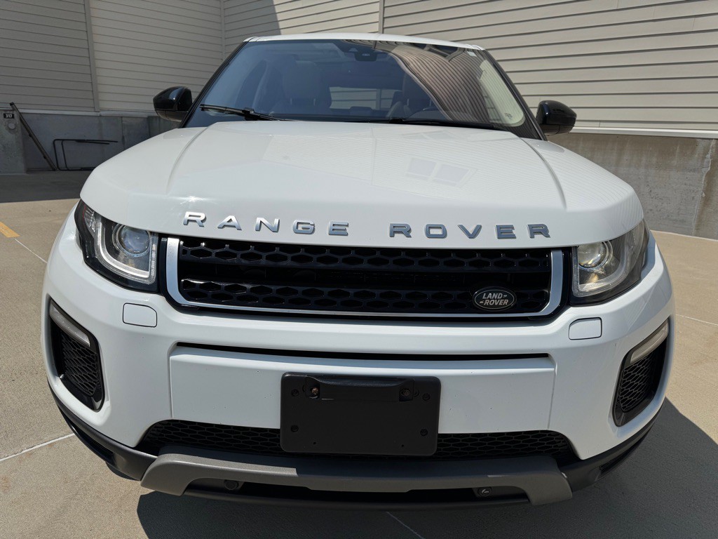 2017 Land Rover Range Rover Evoque Image 8