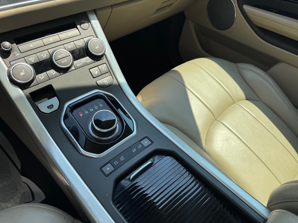 2017 Land Rover Range Rover Evoque Image 20