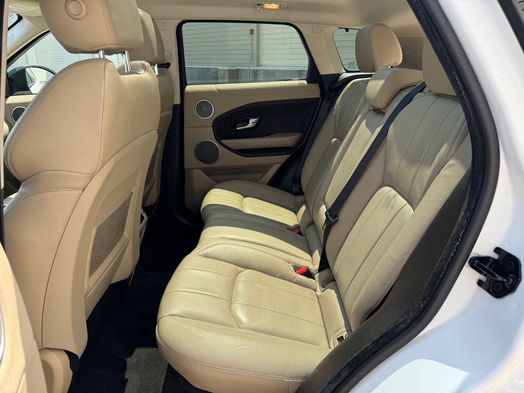 2017 Land Rover Range Rover Evoque Image 23