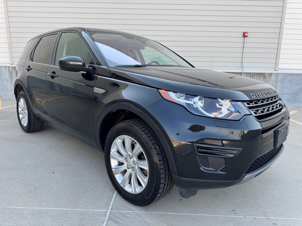 2019 Land Rover Discovery Sport Image 1