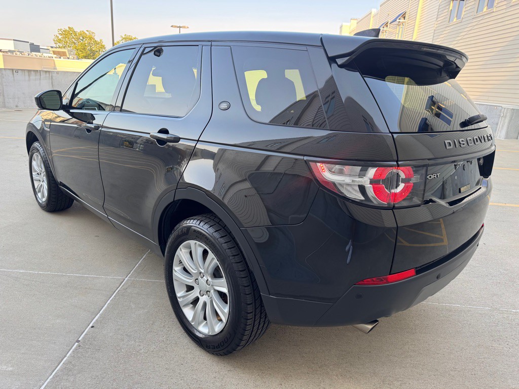 2019 Land Rover Discovery Sport Image 5